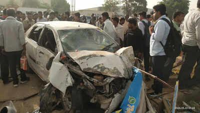 One killed, 2 hurt as speeding taxi crashes into tea stall on Jaipur highway