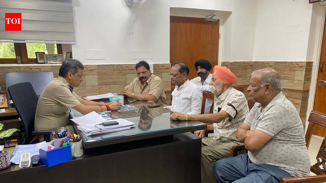 Shops shut in protest as Bapu Bazaar traders oppose one-way traffic move