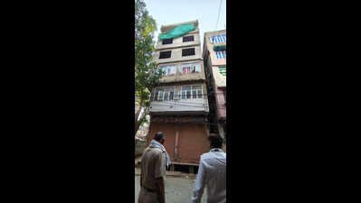 Ramganj bldg owner asked to raze tilted structure in 48 hour