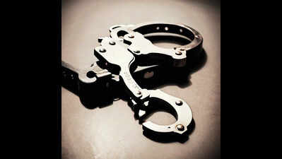 Burglary accused murders complainant outside his home in Jalgaon, police station in-charge among 4 suspended for failing to act despite warning signs