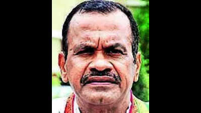 Minister surprises class 10 toppers with flight trip