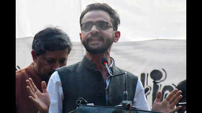 Khalid gets 3 days’ interim bail from HC for mother’s surgery