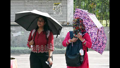 Like living inside an oven, says residents as Kashi Swelters at 44.5°C