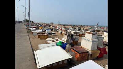 Encroachers take over Loop Road again