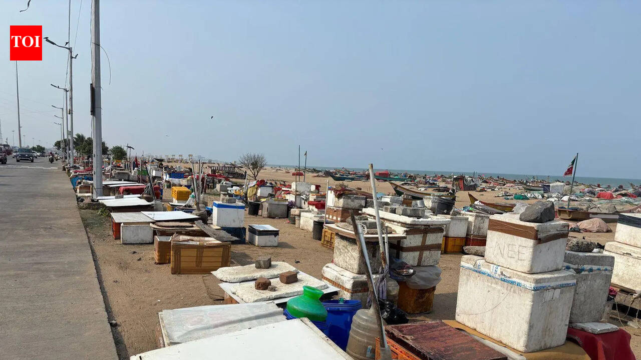 Encroachers take over Loop Road again