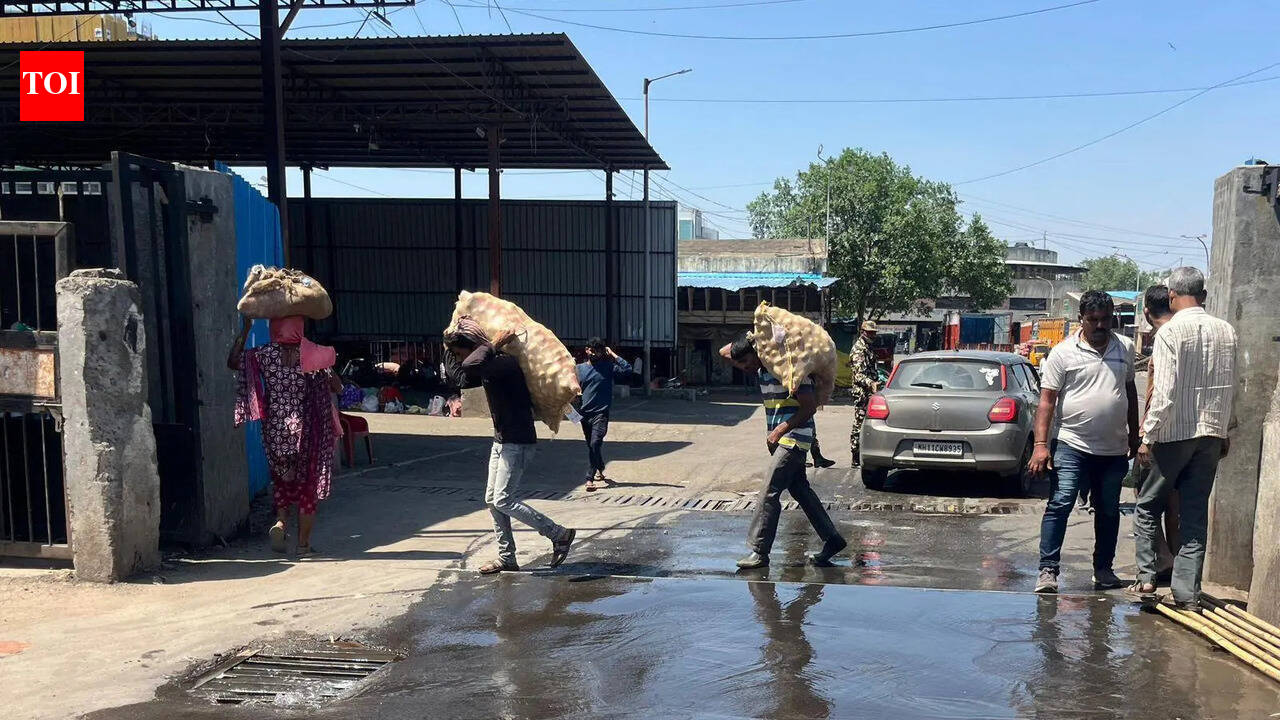 Drainage line work in Gultekdi Market Yard yet to begin despite site visits by authorities