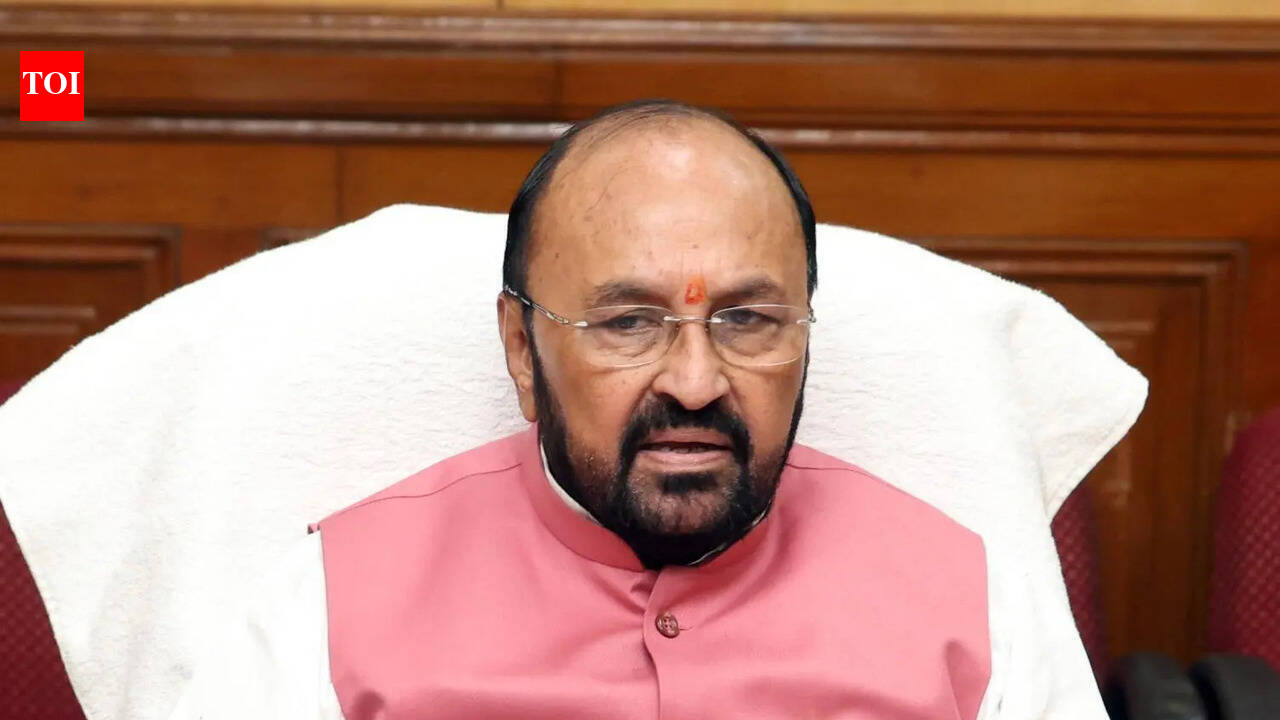 Dress code in all govt colleges in first phase: Minister