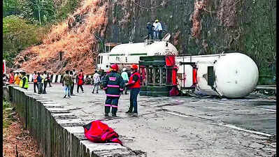 MSRDC panel seeks mandatory SOPs, multi-agency clearances for hazardous cargo on eways
