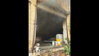 Fire breaks out at mill in Sanawad, cotton bales gutted
