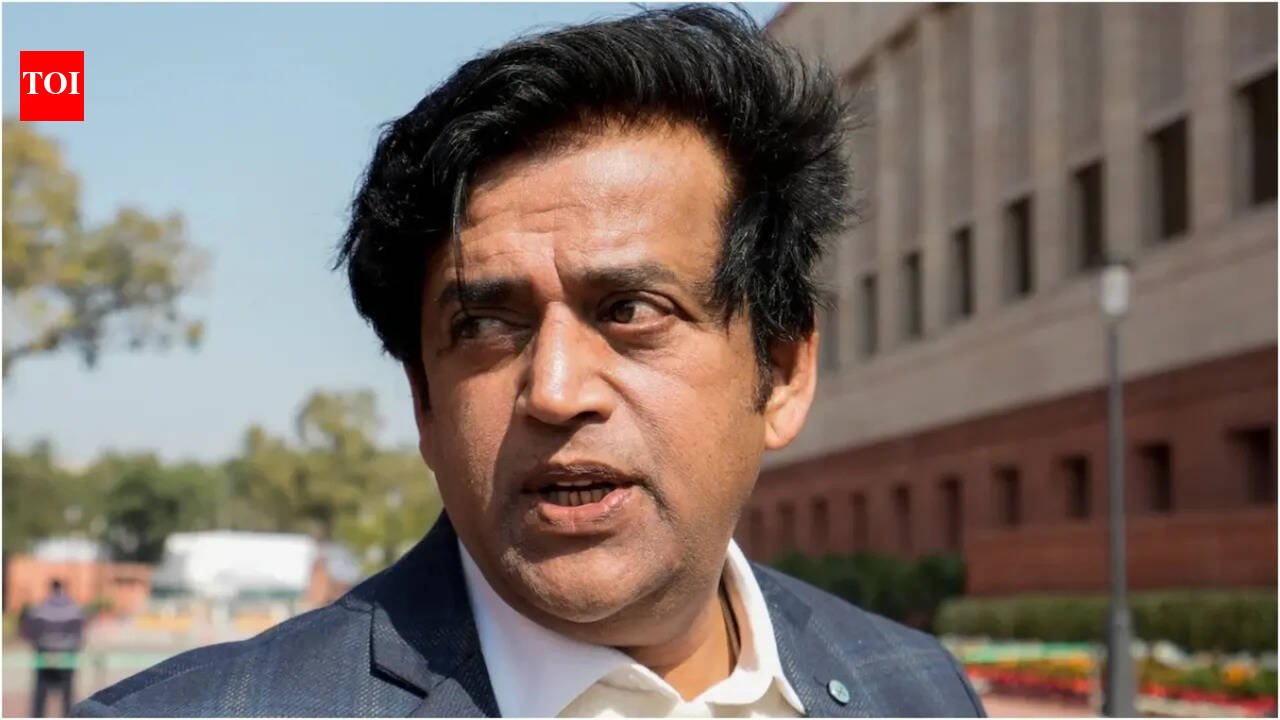 'Bas aana hai aur viral ho jana hai': Ravi Kishan BREAKS SILENCE on his 'home from work' meme