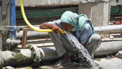  India reels under severe heatwave conditions; nationwide alert till May 28