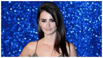  Penélope Cruz opens up about brain aneurysm scare during 'The Black Ball' shoot