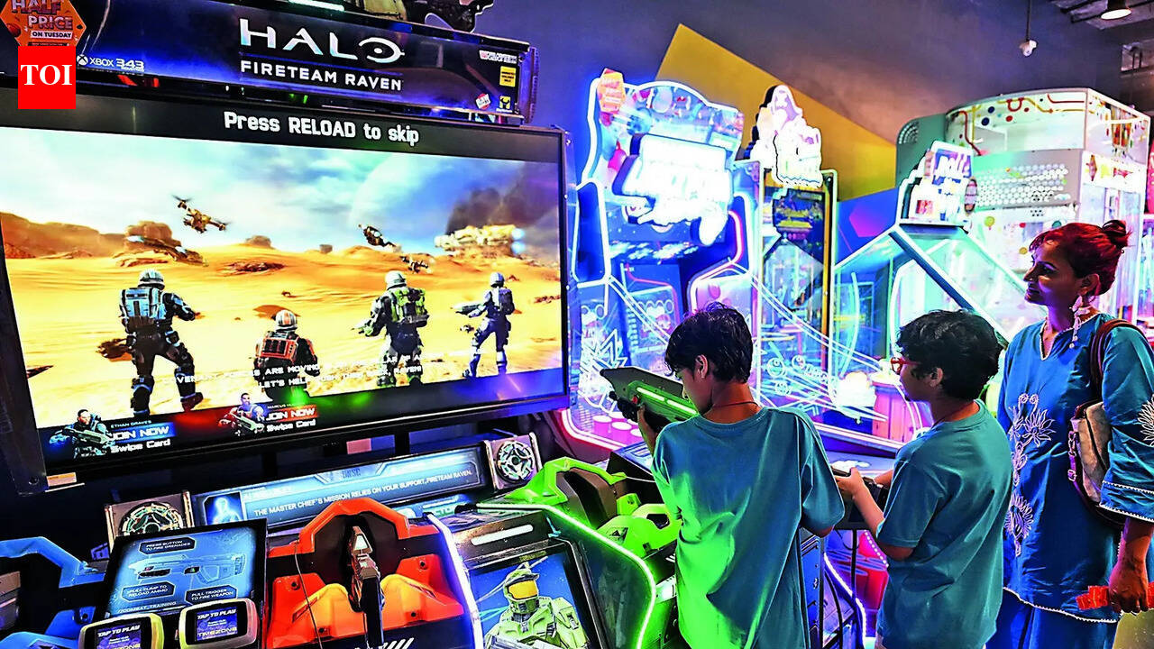 Vacation energy peaks at city malls in Kolkata