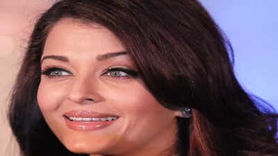 Aishwarya Rai was considered for Juhi Chawla’s role in ‘Darr’, but Yash Chopra said 'maybe it won’t work out'; Read the reason here