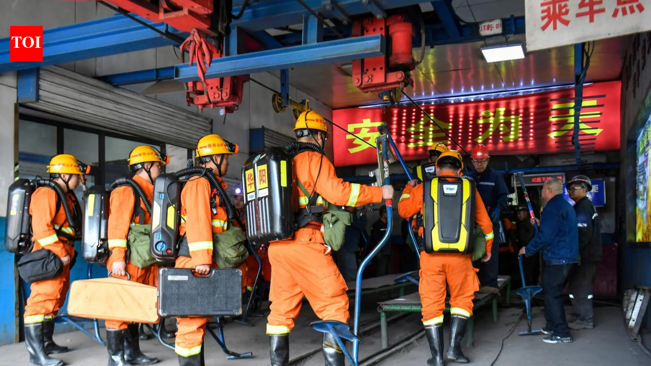 China mine blast: Death toll rises to 90; Beijing orders crackdown as rescue ops continue — top developments