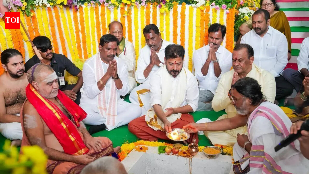 Revanth launches development works worth ₹100cr at Yadagirigutta