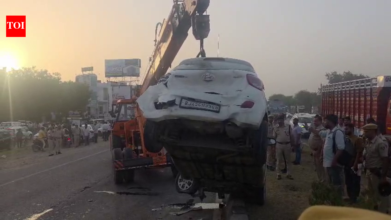 Sleeper Bus Rams Into Vehicles Halted for CM Convoy in Jaipur, Six Injured