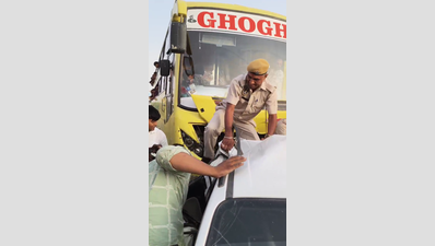Sleeper Bus Rams Into Vehicles Halted for CM Convoy in Jaipur, Six Injured