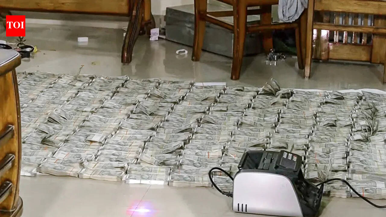 Rs 1.6cr in cash, Rs 86L in FDs seized from arrested govt official’s residence