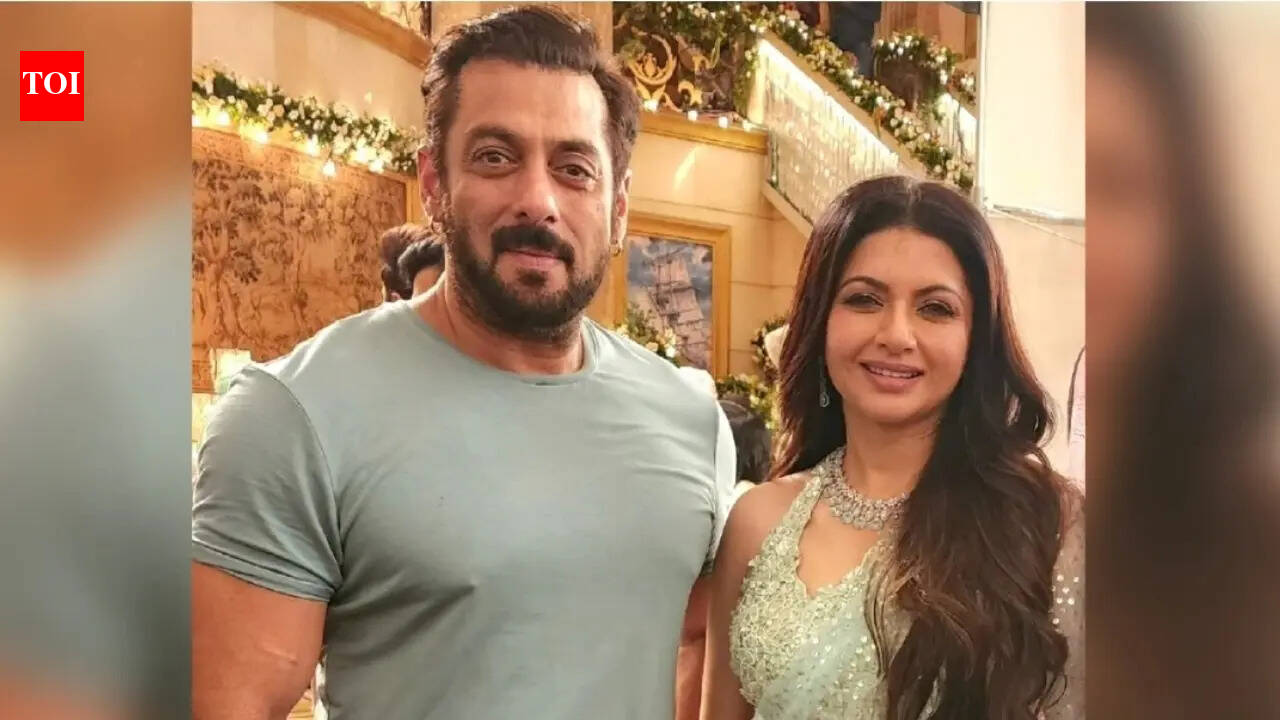 Salman Khan's 'Maine Pyar Kiya' co-star Bhagyashree reacts to his outburst at the paparazzi: 'Hum bhi insaan hai'