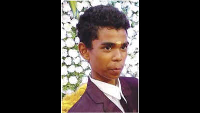 Teenager swept away by waves after rescuing brother at Marina beach