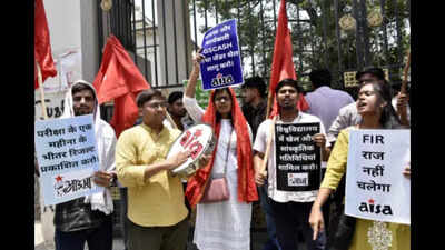 PU pupils break campus lock, raise slogans against police