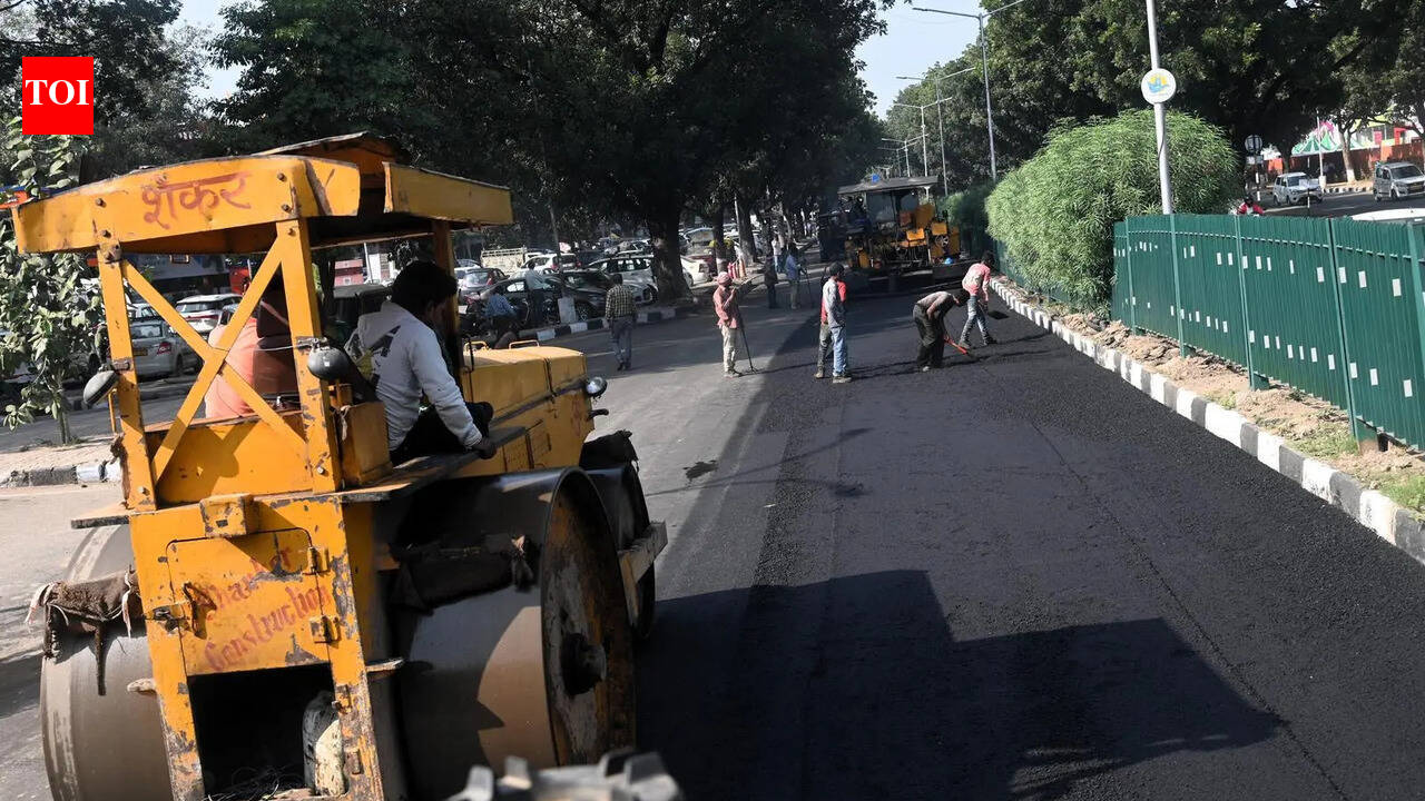 Bitumen crunch stalls ₹175cr road recarpeting works