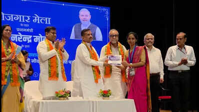 Bengal mulls new hiring policy as Suvendu vows to end graft