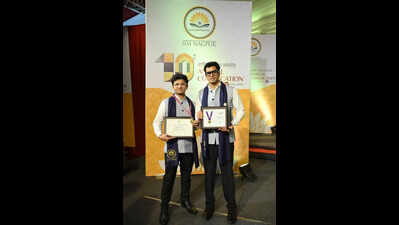 Itankar, wife Shalini among 443 awarded degrees at IIM-Nagpur 10th convocation