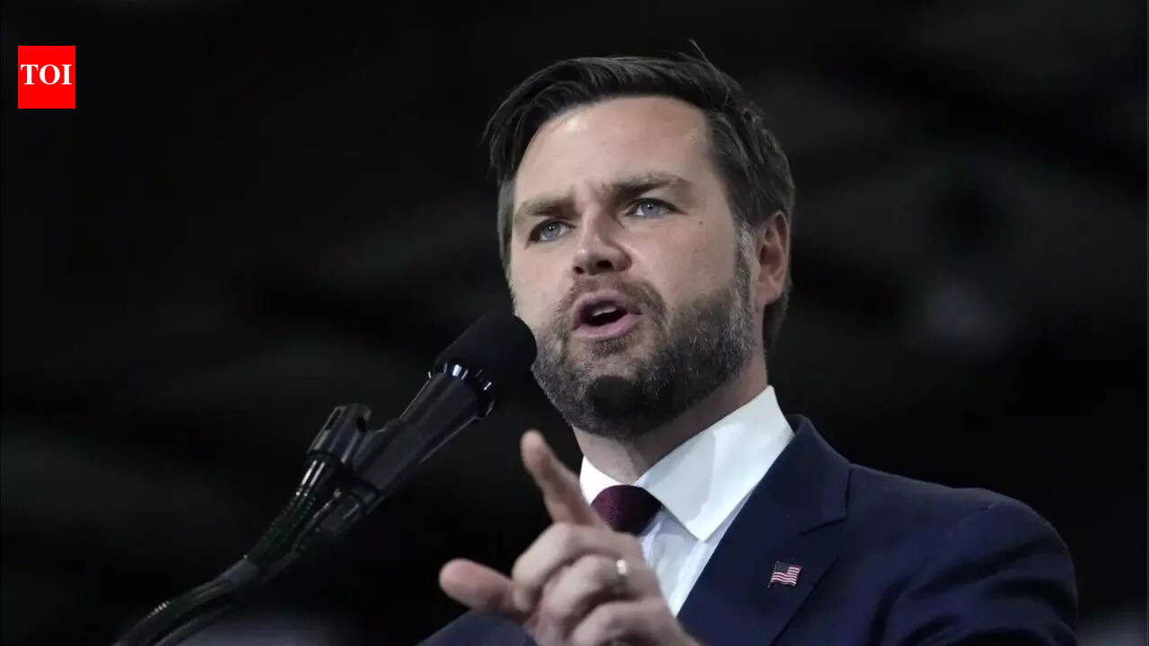 JD Vance makes unplanned return to Washington, claims report triggering speculations over Iran