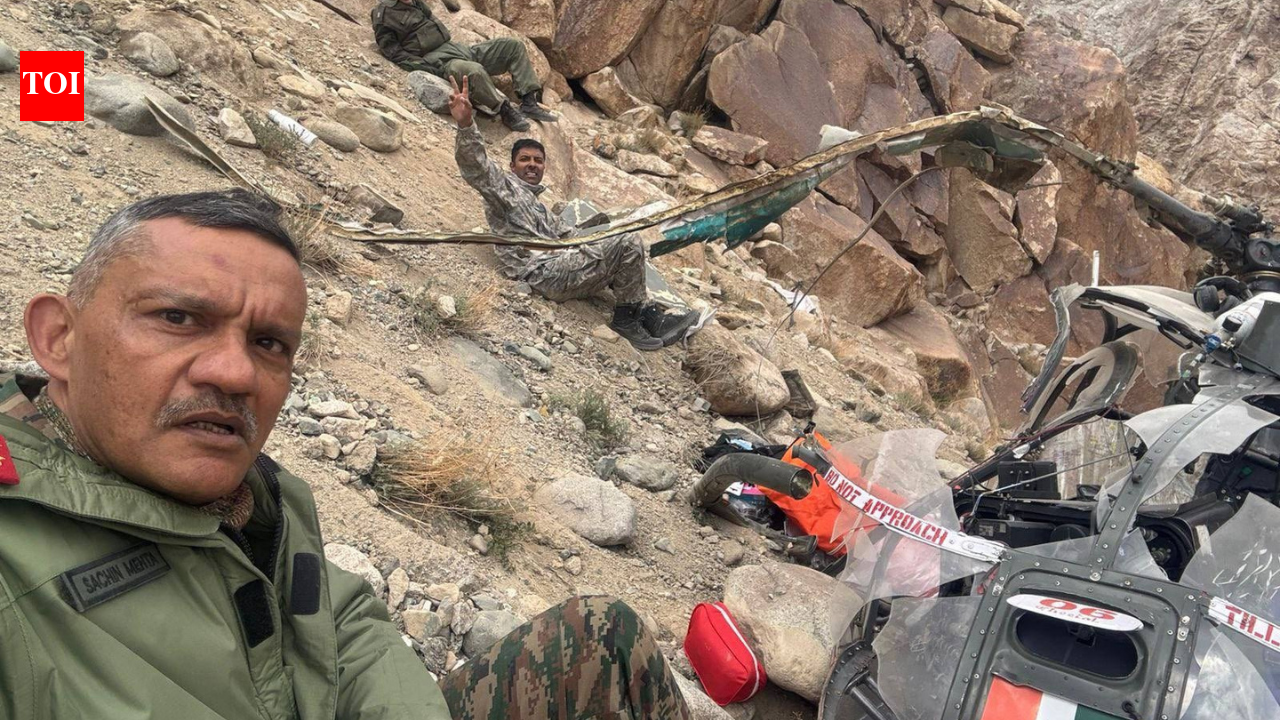 Major General among 3 Army officers survive Cheetah copter crash in Leh; selfie of May 20 accident goes viral