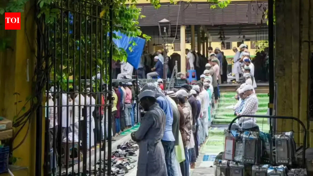 Bakrid holiday cut to one day in Bengal