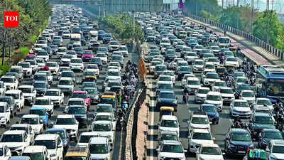 Delhi traffic police issues advisory for Red Fort event today