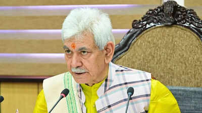  LG Manoj Sinha leads anti-drug in Shopian, says no smuggler will be spared
