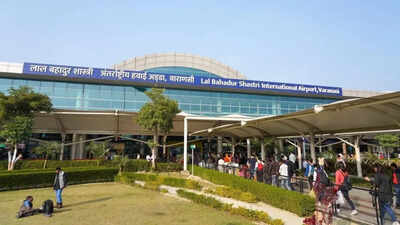 Indore couple posing as fiancés held at Varanasi airport with 20 Kg hydroponic weed worth Rs 20 crore