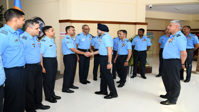 11 test pilots, 6 flight engineers pass out from AFTPS