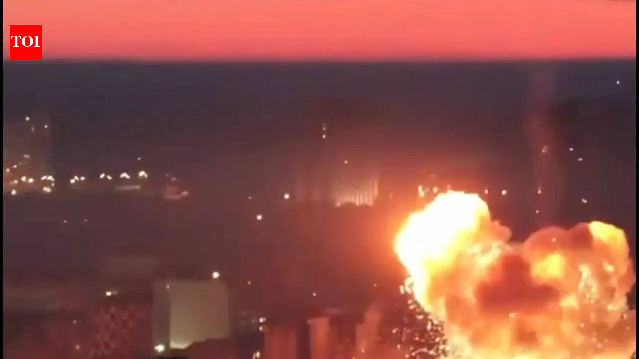 Watch: Hypersonic Oreshnik strikes in blinding flash as Russia unleashes massive barrage on Kyiv