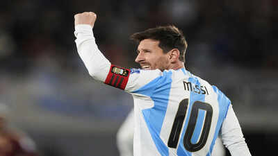 messi-and-argentina39s-soccer-team-are-special-guests-for-angola39s-independence-anniversary.jpg