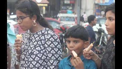 Coastal districts struggle with heatwave, thunderstorms bring slight respite