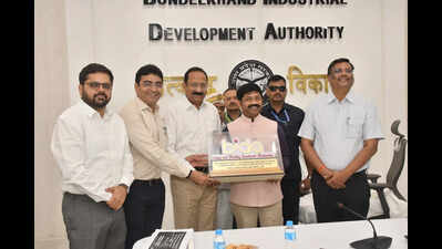 Nandi reviews Jhansi defencecorridor, seeks faster progress