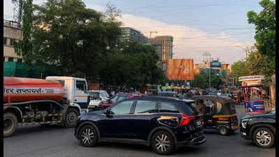Balewadi’s call: Survey traffic, then open bridge