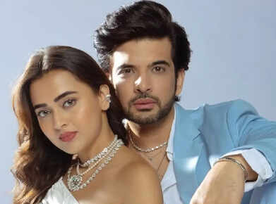 Tejasswi Prakash recalls watching Karan Kundrra&rsquo;s show &lsquo;Love School&rsquo;; says, &ldquo;I found him interesting but&hellip;&rdquo;