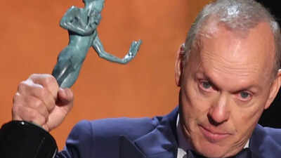 When Michael Keaton's emotional tribute left the room completely silent: 'This is for my nephew, Michael, and my sister, Pam,  '