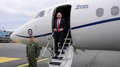  RAF jet carrying UK defence secretary hit by GPS jamming near Russian border