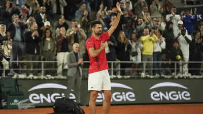 Novak Djokovic celebrates French Open win with his children in an adorable family moment after tough opener, moves past Roger Federer in unique record