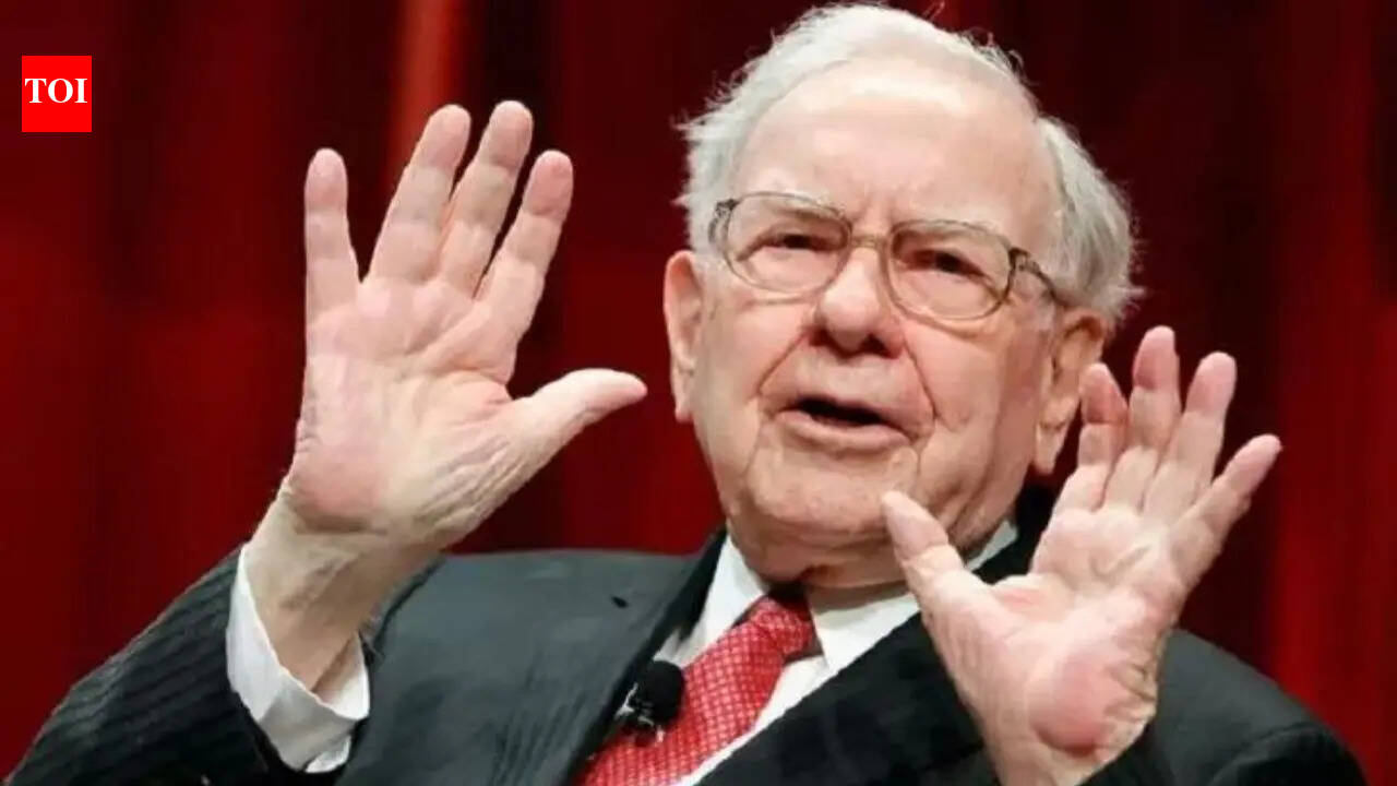 Quote of the day by Warren Buffett: 'Honesty is a very expensive gift, don't expect it from…'
