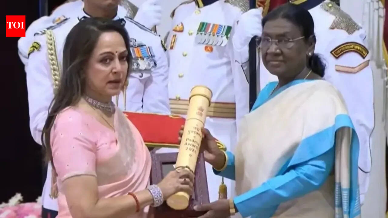 Dharmendra honoured posthumously: Hema Malini accepts Padma Vibhushan; Ahana breaks down
