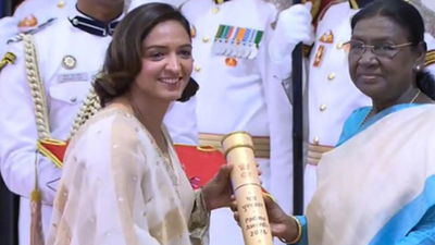 President Murmu confers Padma Awards at Rashtrapati Bhavan; actor Dharmendra honoured posthumously