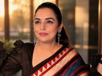 Shwetha Menon makes a strong statement on AMMA crisis