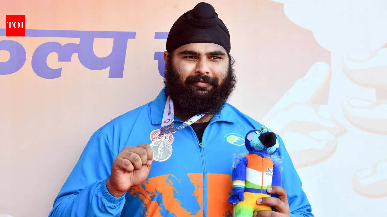 Samardeep Gill beats national record holder Tajinderpal Singh Toor to clinch gold at Federation Cup
